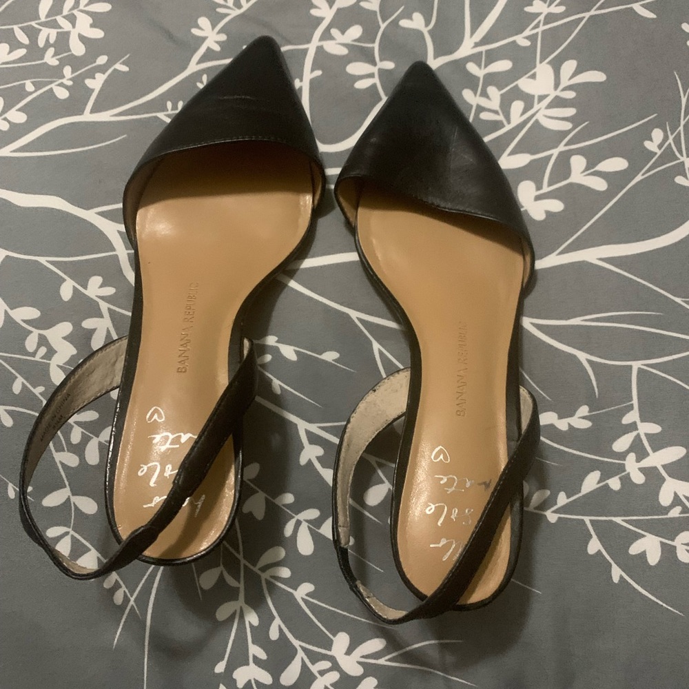 Banana Republic Pointed Toe Kitten Heels US 8.5